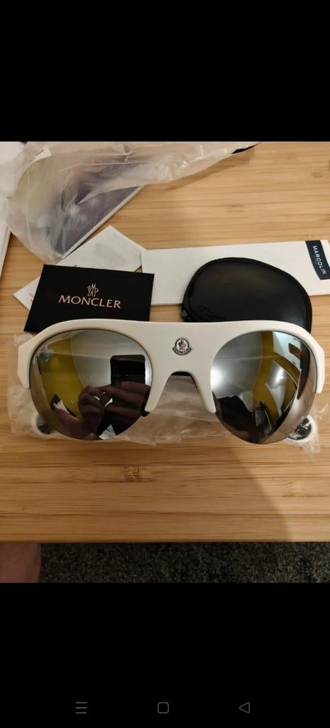 Moncler Zonnebril - Nieuw met prijskaartje!, Sieraden, Tassen en Uiterlijk, Zonnebrillen en Brillen | Dames, Nieuw, Zonnebril