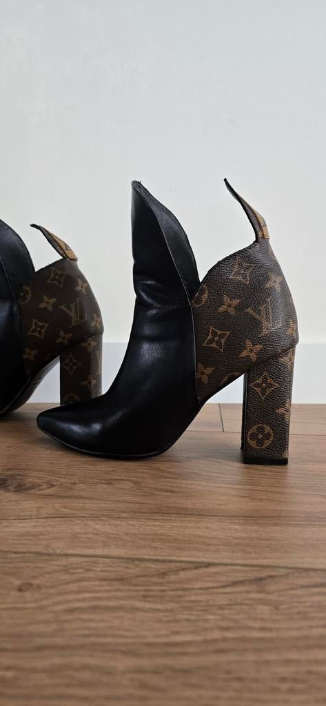 Louis Vuitton Poker face enkellaarzen maat 38, Ophalen of Verzenden