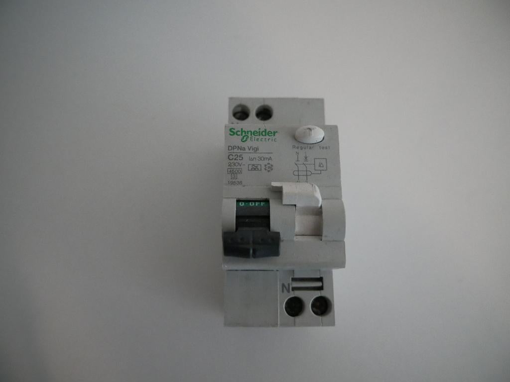 Schneider DPNa-vigi-C25 30Ma, Ophalen of Verzenden, Gebruikt