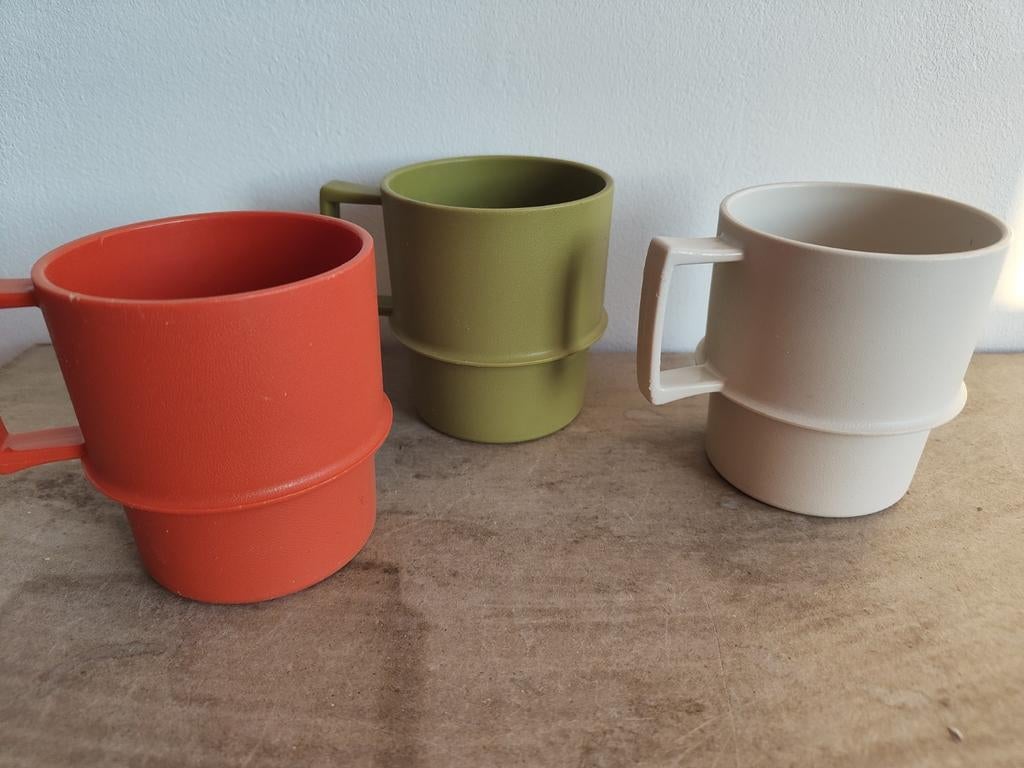 3 vintage- retro tupperware bekers mokken, Ophalen of Verzenden, Zo goed als nieuw, Beker of Kan