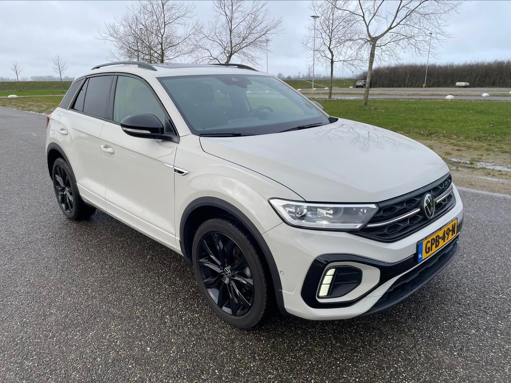 Volkswagen T-Roc 1.5 TSI R-Line |Pano |Keyless | 19.000KM!, Auto's, Volkswagen, 1258 kg, 1498 cc, Zwart, 4 cilinders