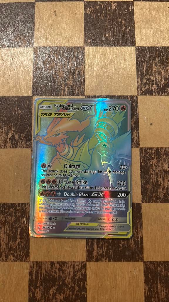Pokemon charizard & reshiram rainbow rare, Ophalen of Verzenden, Gebruikt