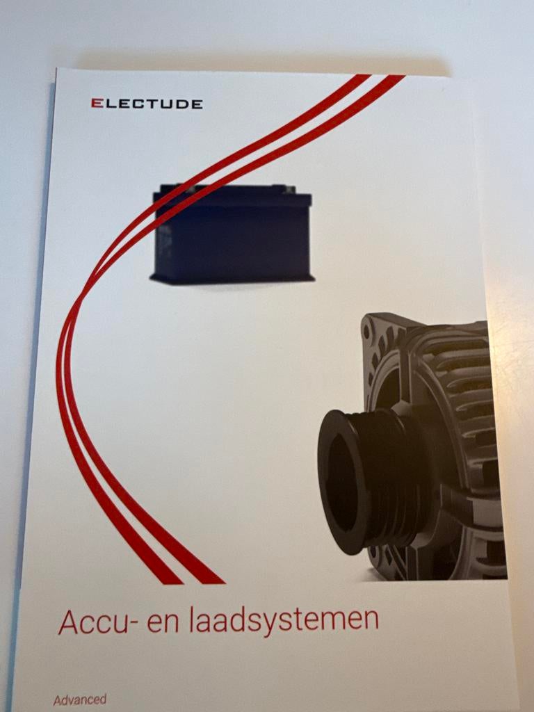 Electude schoolboek - Accu-en laadsystemen, Electude Development, Nieuw, Ophalen of Verzenden, Nederlands