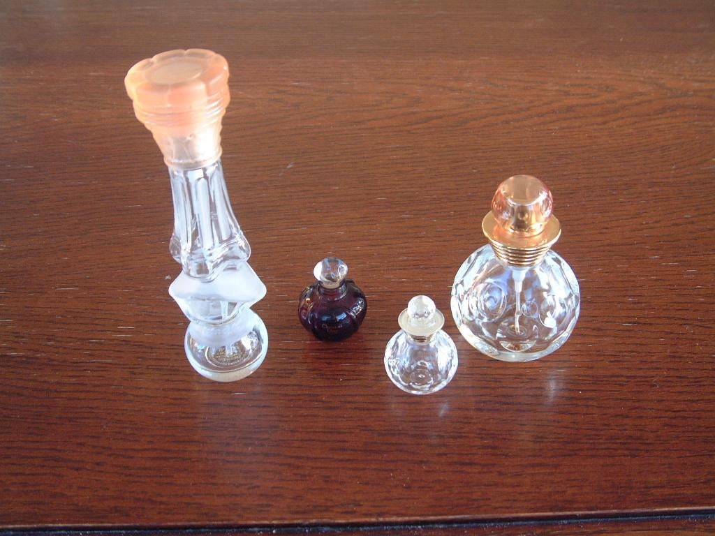 4 lege parfumflesjes wv 2 verstuivers Dali en 3 dior, Verzamelen, Parfumverzamelingen, Parfumfles, Ophalen of Verzenden