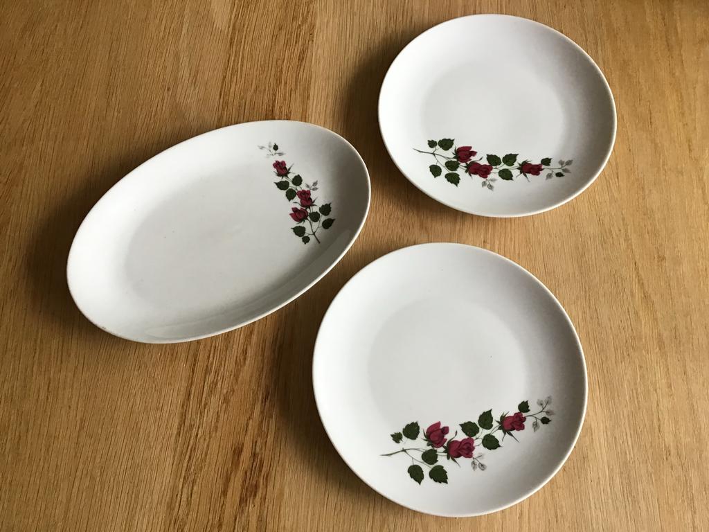 Winterling Marktleuthen Bavaria serviesdelen - 3x, Ophalen of Verzenden, Zo goed als nieuw, Bord(en), Overige stijlen