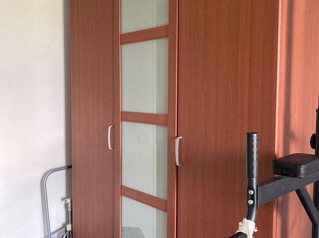 Gratis Ikea Kledingkast, Huis en Inrichting, Kasten | Kledingkasten, Ophalen, Met deur(en), Gebruikt, 200 cm of meer