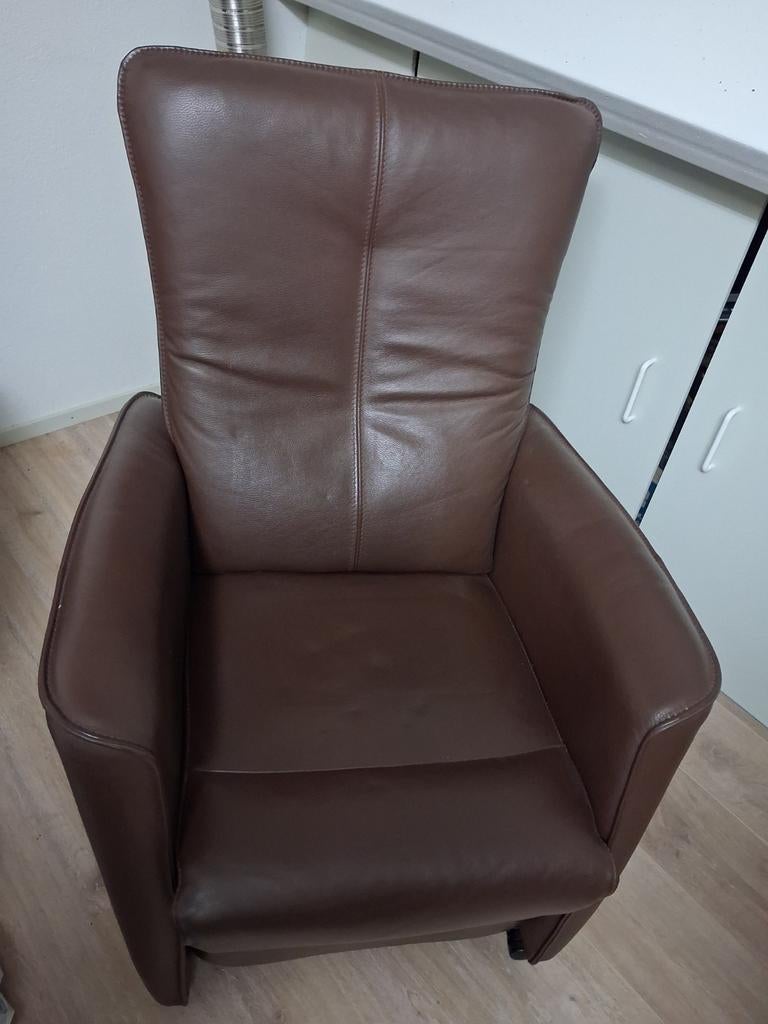 Sta op stoel elektrisch echt leer van prominent, Minder dan 75 cm, Leer, Ophalen of Verzenden, Zo goed als nieuw