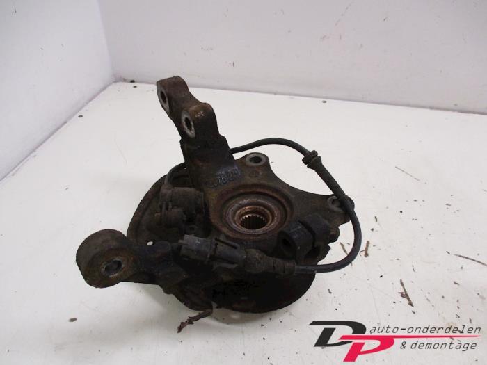 Fusee links-voor van een Opel Corsa, Gebruikt, -, -, Opel