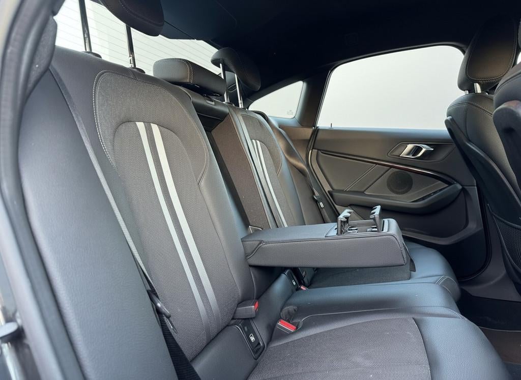 BMW 2 Serie Gran Coupé 218i Executive Aut 140pk, Sport line, Gebruikt, 1350 kg, Lichtsensor, Leder en Stof