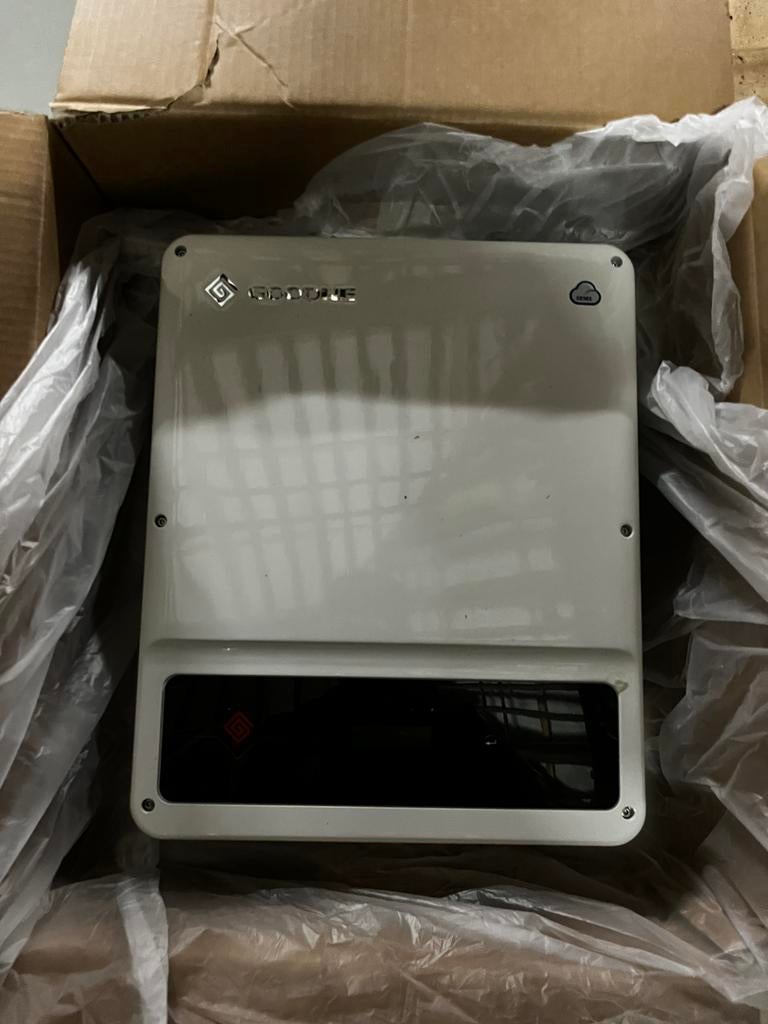 Goodwe omvormer GW12KT-DT, Ophalen of Verzenden, Zo goed als nieuw