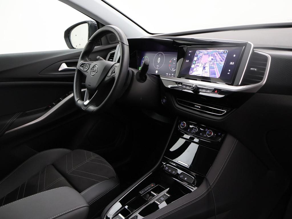 Opel Grandland 1.6 TURBO PLUG-IN 224 PK ULTIMATE + TREKHAAK, Euro 6, 4 cilinders, Alcantara, Electronic Stability Program (ESP)
