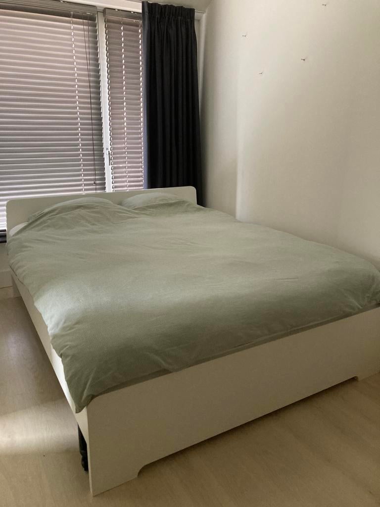 2 persoons bed plus kledingkast en bureau met stoel, Huis en Inrichting, Slaapkamer | Bedden, Ophalen, Overige materialen, Gebruikt