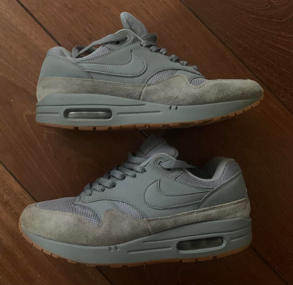 Nike Air Max 1 Cool Grey Gum maat 42, Kleding | Heren, Schoenen, Ophalen of Verzenden, Zo goed als nieuw, Overige kleuren