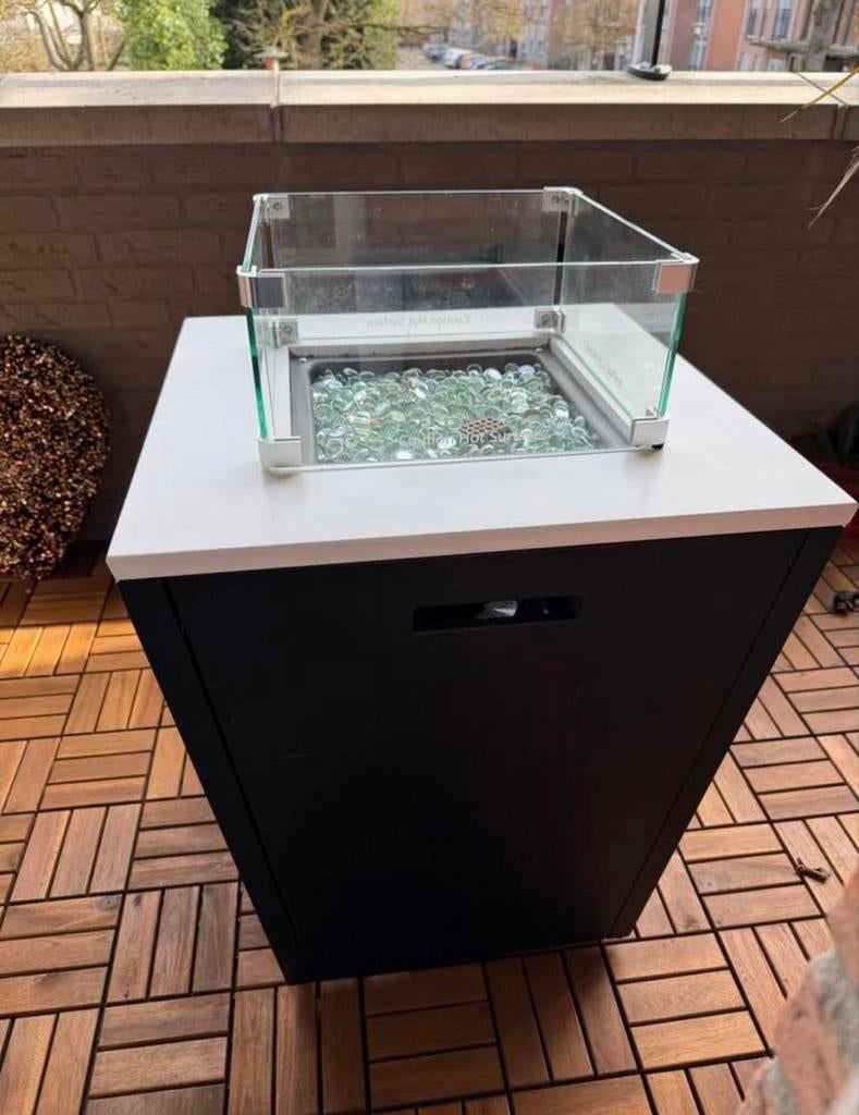 Vuurtafel vierkant Uic-FZZ222-B-E serie, Ophalen, Zo goed als nieuw