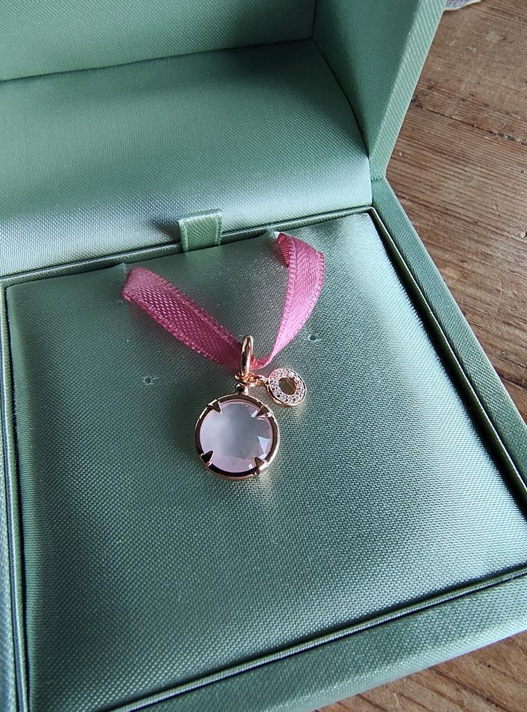 Prachtige rozenkwarts Mira mira hanger, Ophalen of Verzenden, Zo goed als nieuw, Roze, Goud