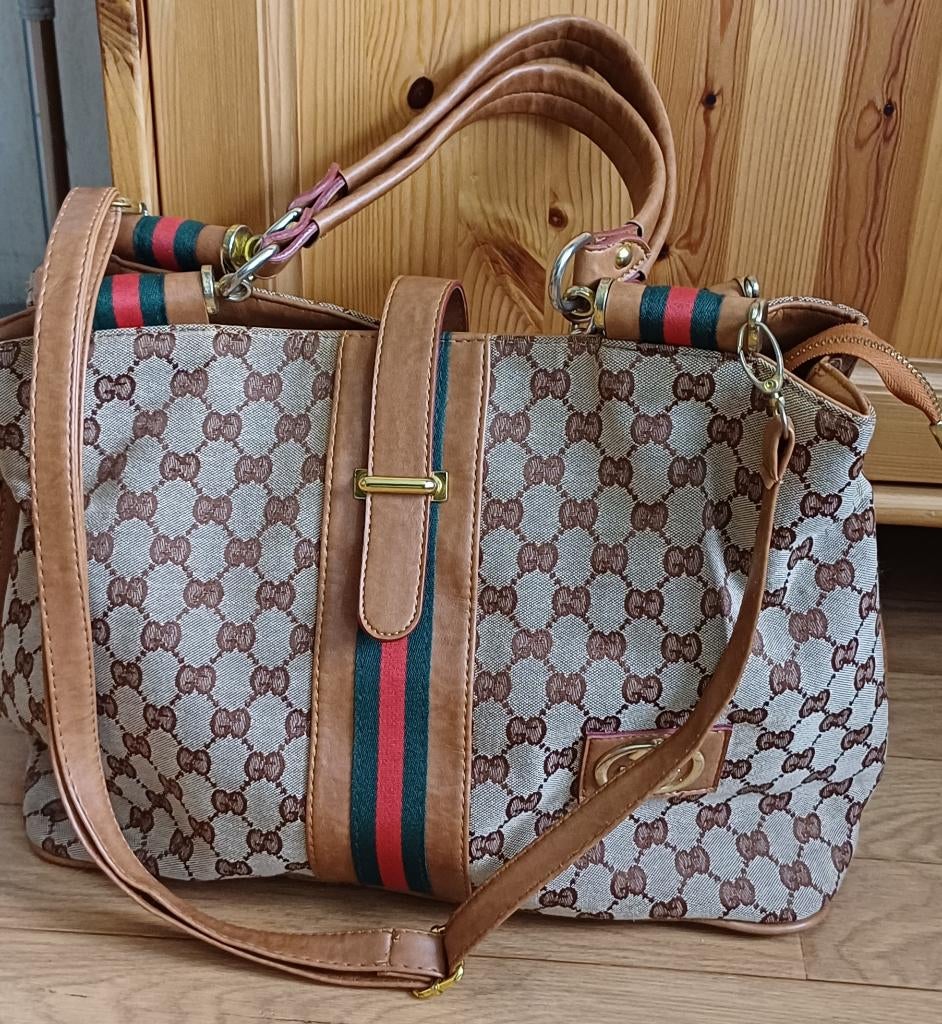 Tas, Sieraden, Tassen en Uiterlijk, Tassen | Schoudertassen, Ophalen of Verzenden, Zo goed als nieuw, Bruin