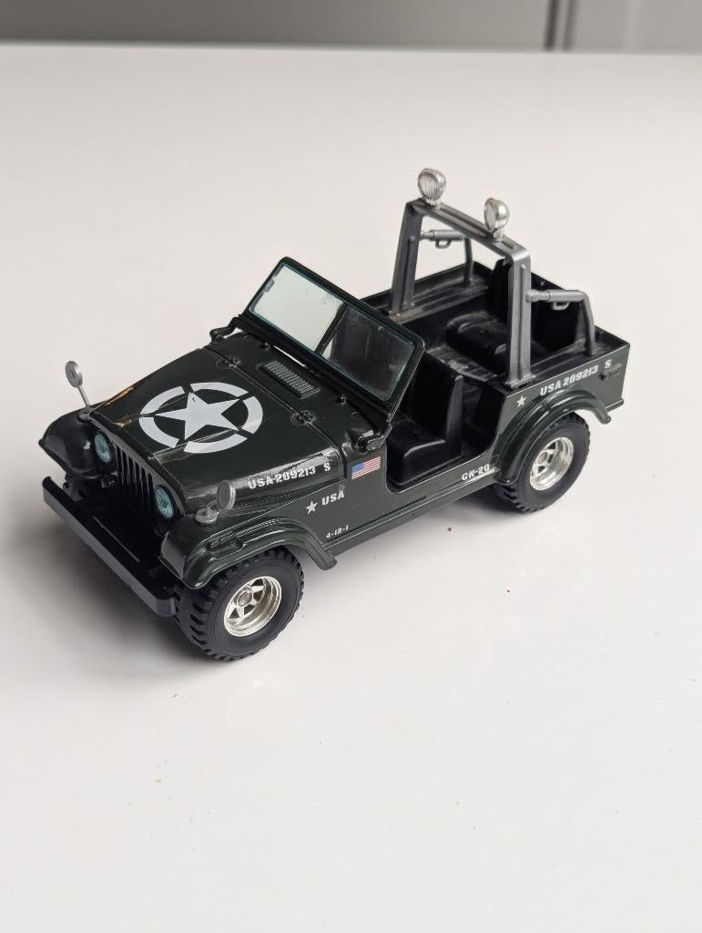Willys Jeep US Army 1:24 Modelauto van Bburago, Ophalen of Verzenden, Gebruikt, Auto, Bburago