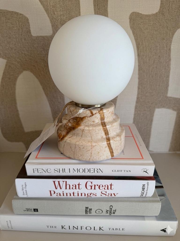 Marmeren design tafellamp 3 standen, Huis en Inrichting, Lampen | Tafellampen, Ophalen, Zo goed als nieuw, Minder dan 50 cm