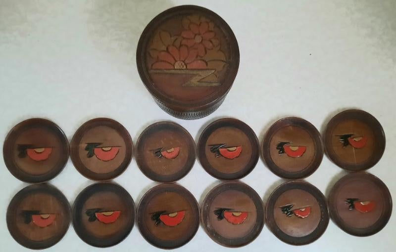 Amsterdamse school dekseldoos met 12 onderzetters, Ophalen of Verzenden