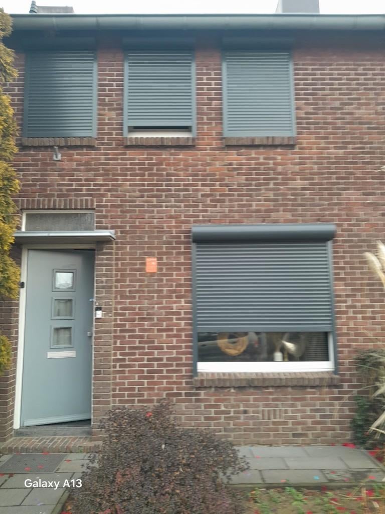 rolluiken, Doe-het-zelf en Verbouw, Rolluiken, Ophalen, Zo goed als nieuw, Overige kleuren, 100 tot 150 cm