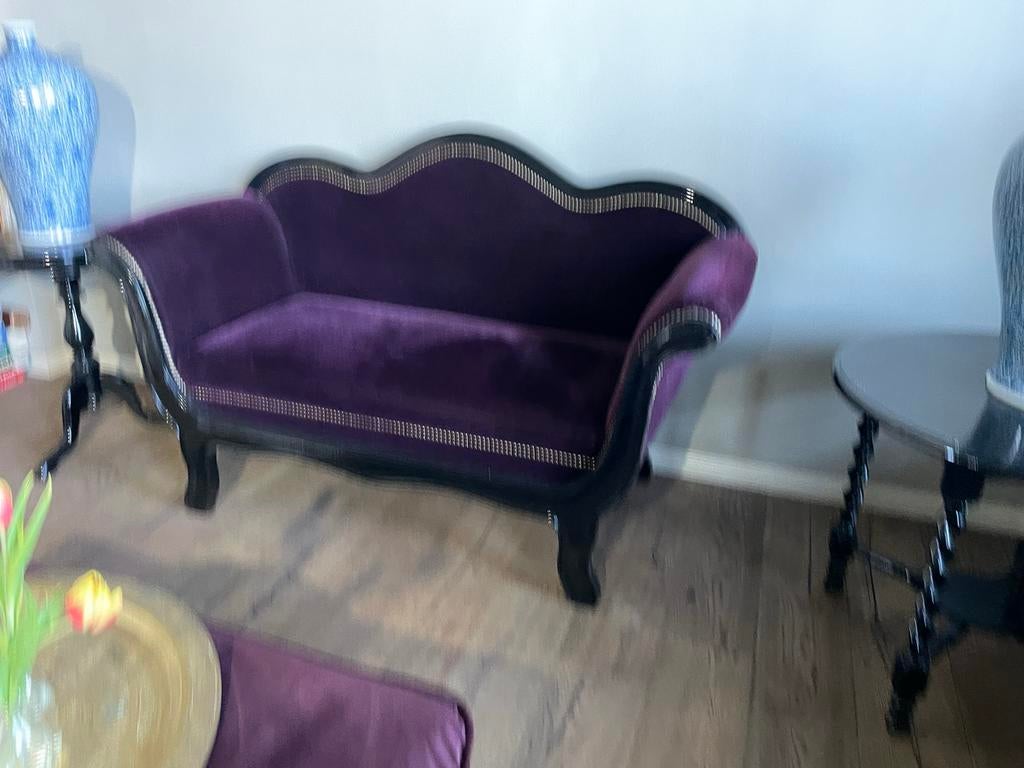 Antiek nieuw gestoffeerd bankje, Antiek en Kunst, Ophalen