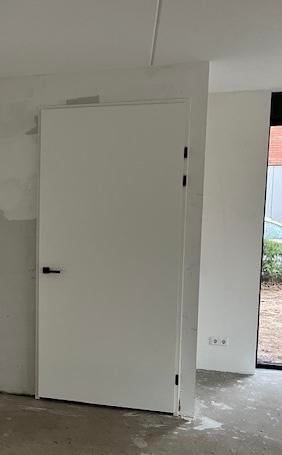 Witte Krepel opdekdeur geluidswerend, Ophalen, 80 tot 100 cm, 215 cm of meer, Binnendeur