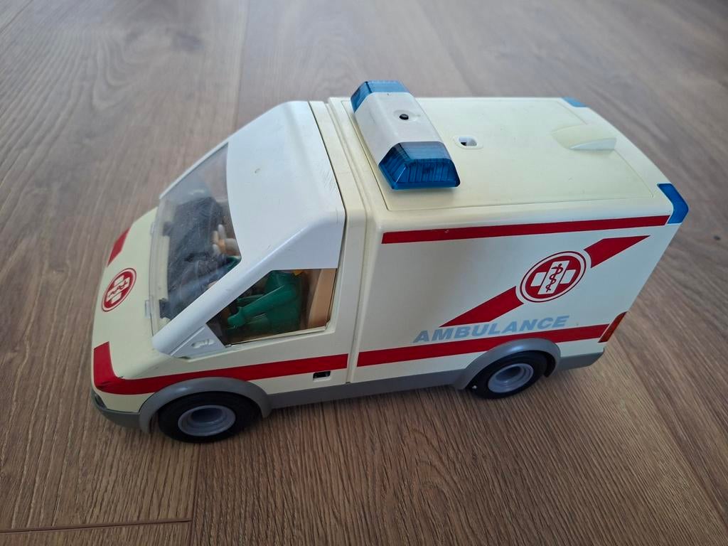 Playmobil ambulance met werkend zwaailicht, Ophalen of Verzenden, Gebruikt, 4 tot 6 jaar