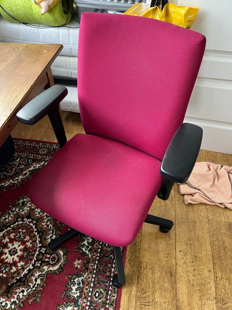 Comfortabele Bureaustoel - In Hoogte Verstelbaar, Ophalen, Gebruikt, Roze, Bureaustoel