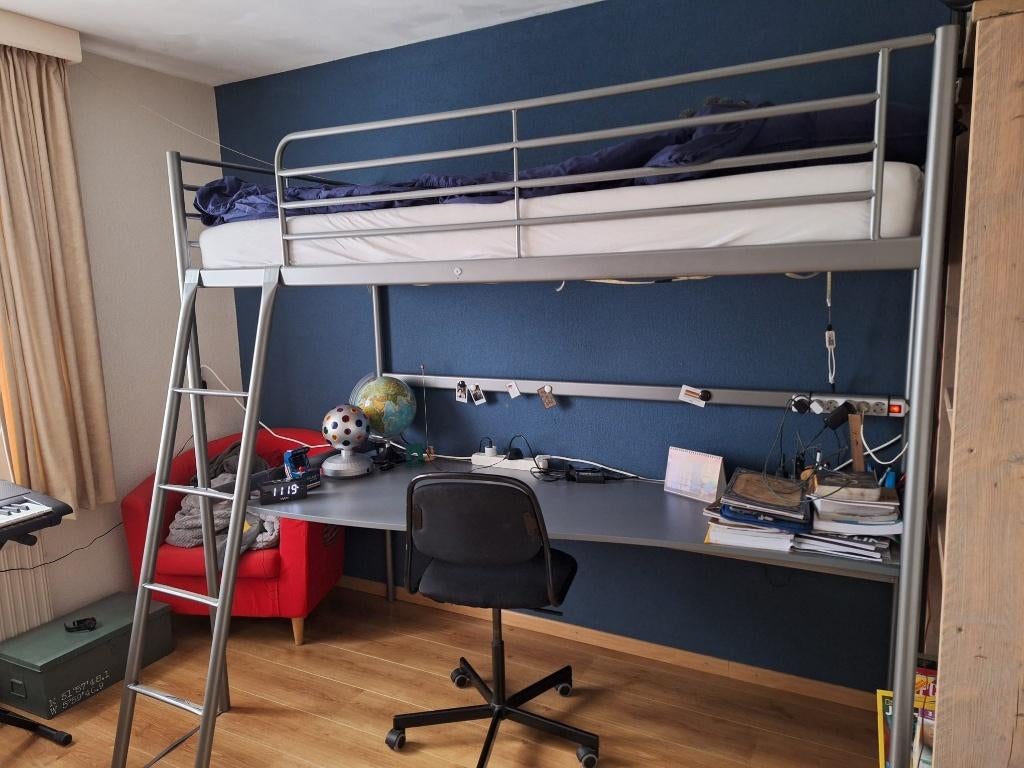 Te koop Ikea hoogslaper met groot bureau, Huis en Inrichting, Ophalen, Gebruikt, Eenpersoons, 200 cm
