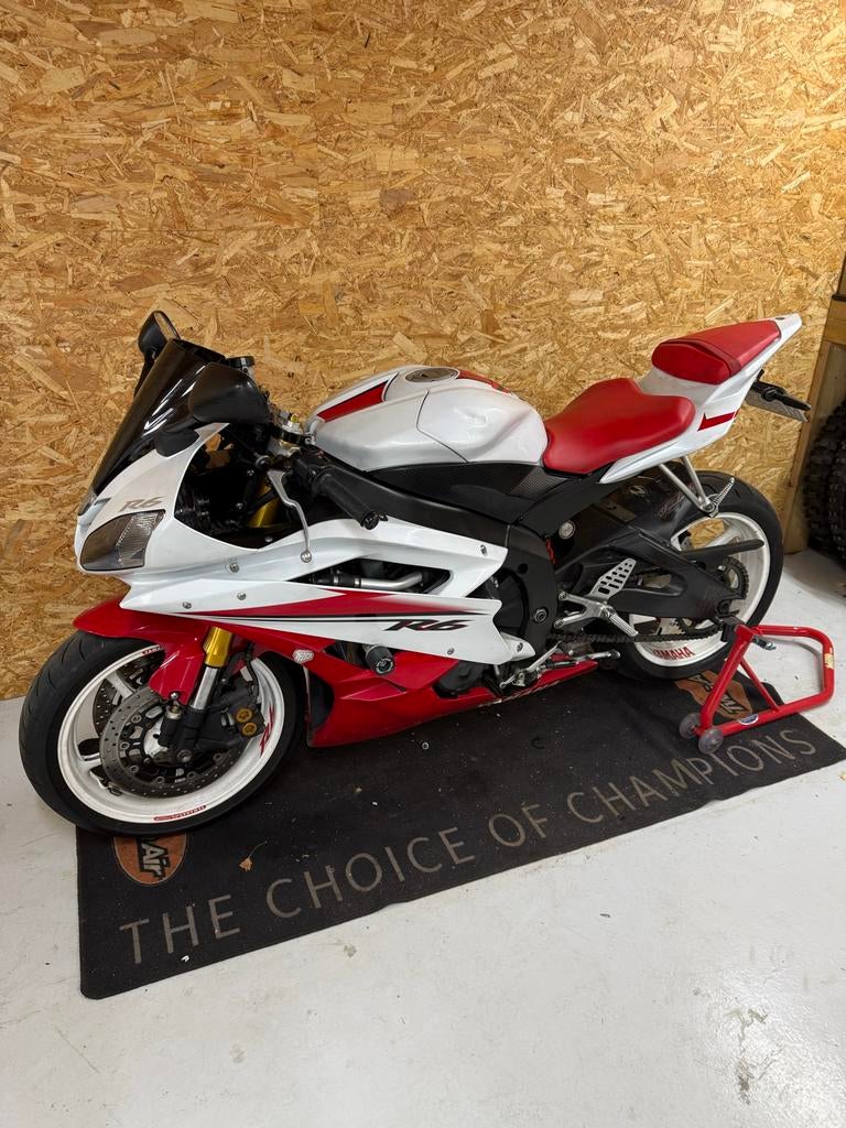 Yamaha YZF 600 R6 uit 2007 met Akrapovic uitlaat, 4 cilinders, Super Sport, Particulier, Meer dan 35 kW