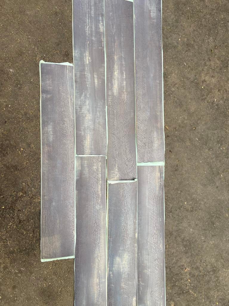 Zelfklevende PVC vloer 2mm 8,5m2 Grijs houtlook, Ophalen, Kunststof, 50 tot 150 cm, Zo goed als nieuw