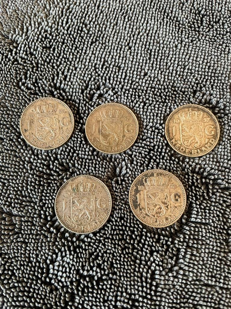 5 zilveren Juliana guldens 1957, Postzegels en Munten, Munten | Nederland, Ophalen of Verzenden, Koningin Juliana, 1 gulden, Zilver