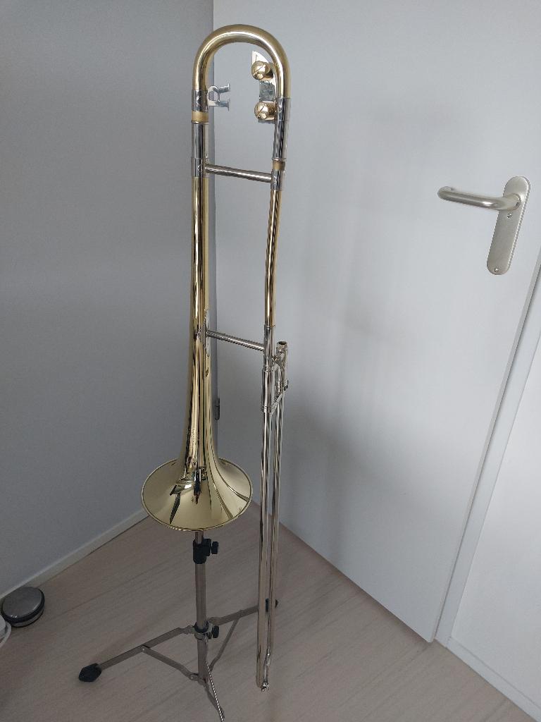 trombone Rath R100, Muziek en Instrumenten, Blaasinstrumenten | Trombones, Ophalen of Verzenden, Zo goed als nieuw, Tenor, Met koffer