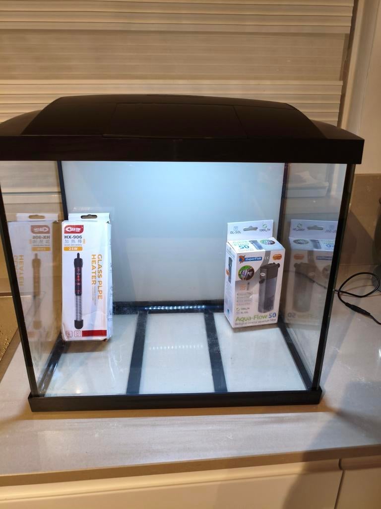 Complete Superfish 50 start! Zeer netjes!, Dieren en Toebehoren, Vissen | Aquaria en Toebehoren, Zo goed als nieuw, Leeg aquarium