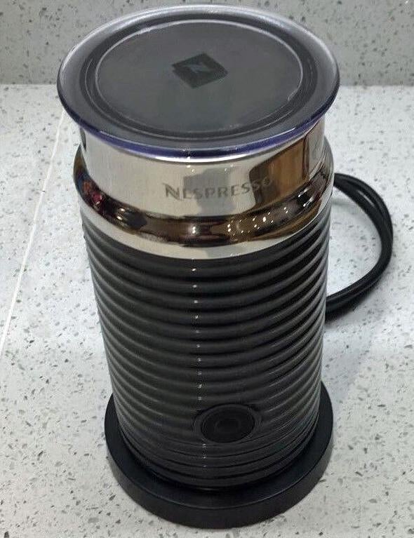 Nespresso Aeroccino 3 of een Inventum melkopschuimer, Witgoed en Apparatuur, Melkopschuimers, Ophalen, Zo goed als nieuw, Elektrische melkopschuimer