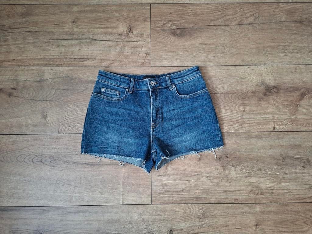 Jeans short Schoeby M, Kleding | Dames, Blauw, Nieuw, Ophalen of Verzenden, W30 - W32 (confectie 38/40)