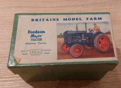 Britains fordson e27n blauwe reiger, Ophalen of Verzenden, Zo goed als nieuw, Tractor of Landbouw, Britains