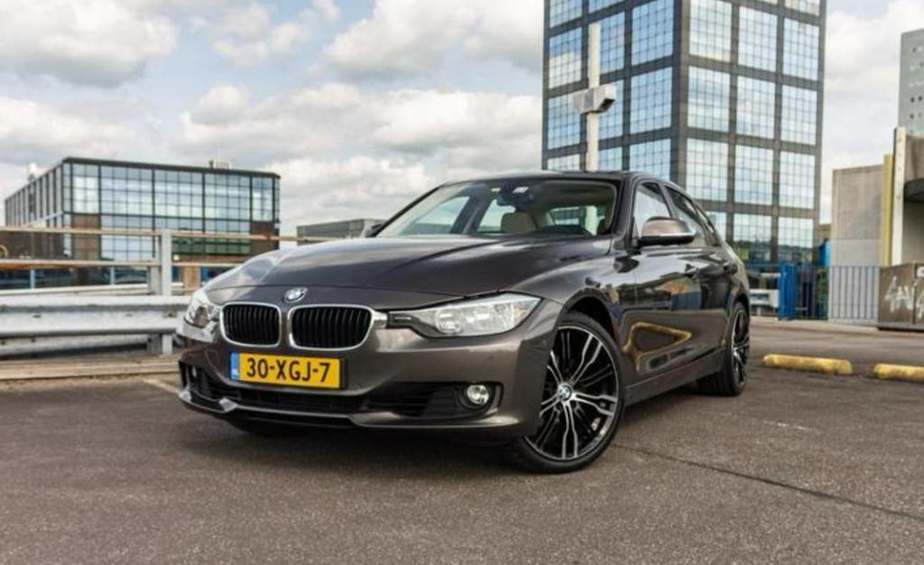 BMW 3-Serie 2.0IX 320 Aut8 (f30) 2012 Automaat Bruin, Achterwielaandrijving, 4 cilinders, Bruin, 75 €/maand