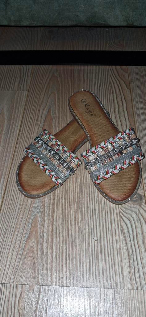 Dames slippers maat 36, Ophalen of Verzenden, Zo goed als nieuw, Slippers