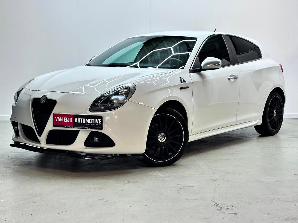 Alfa Romeo GIULIETTA Turbo Leer/Alcantara / Stoelverw / Dubb, Gebruikt, Alcantara, Wit, Bedrijf