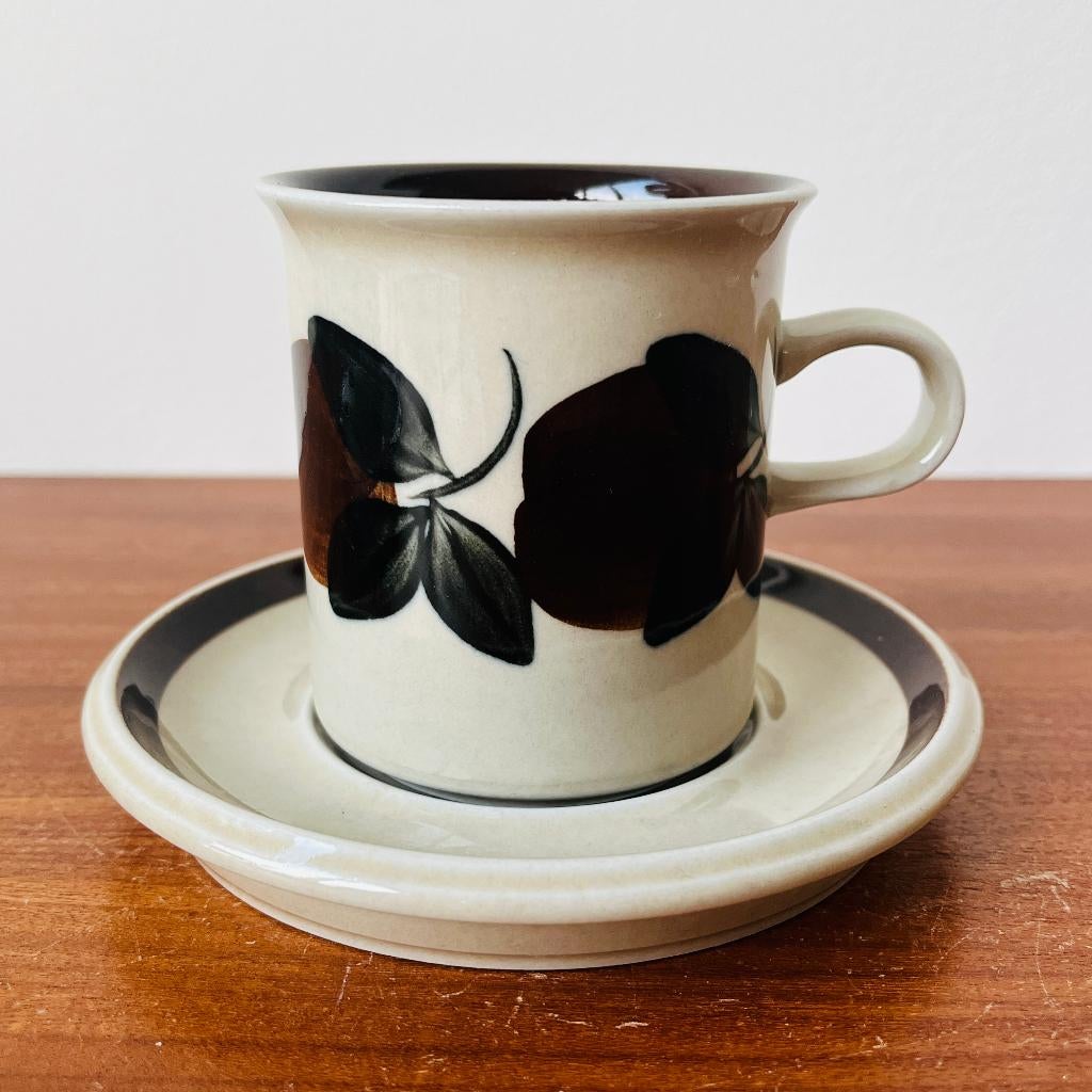 set kop en schotels Arabia Ruija door Raija Uosikkinen, Raija Uosikkinen, Ulla Procopé, Keramiek, Ophalen of Verzenden