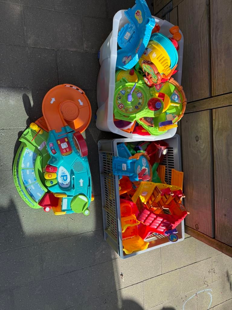 Twee bakken vol met V-tech speelgoed, Ophalen of Verzenden, Gebruikt, 2 tot 4 jaar