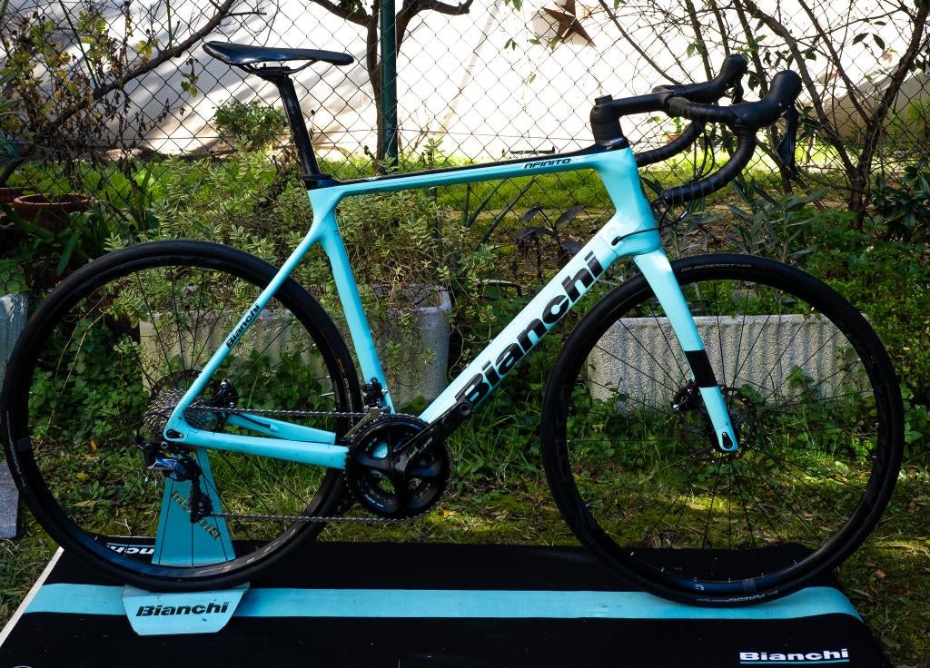 Bianchi Infinito 61 XE 105 2023, 28 inch, Gebruikt, Carbon, Heren