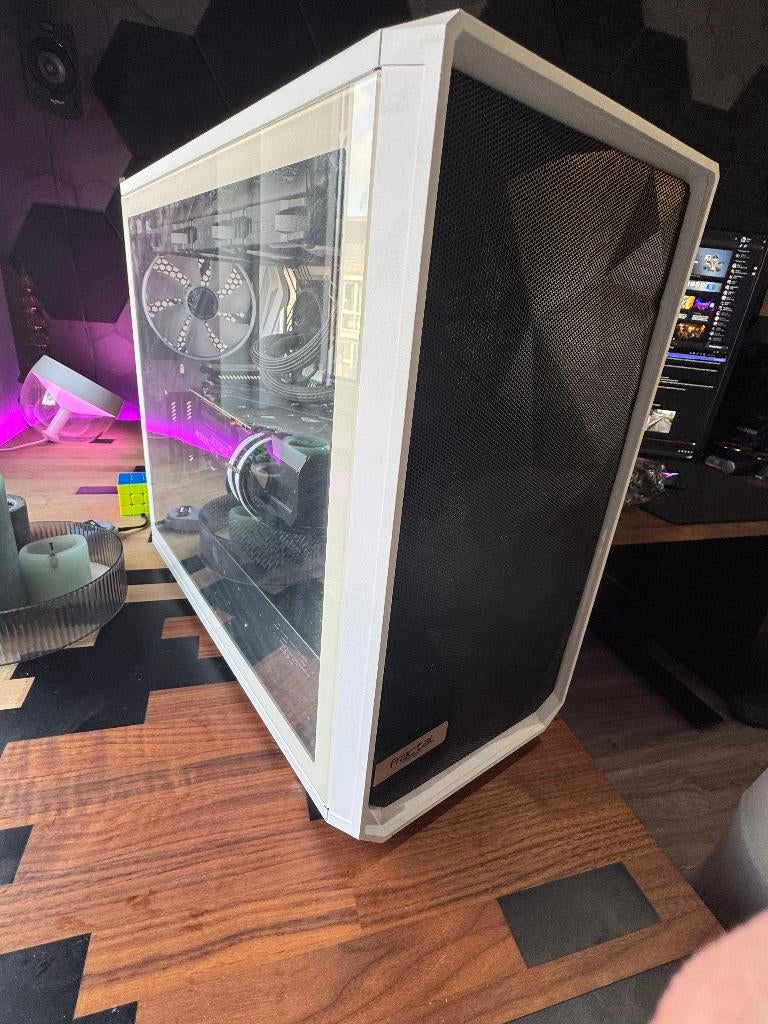 High-end gaming PC met RTX3080, i7 10700K, en 32GB RAM, 32 GB, Zelf gebouwde pc, Ophalen of Verzenden, Zo goed als nieuw