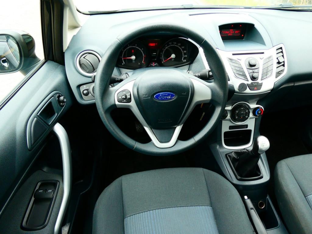 Ford Fiesta 1.25 Limited 4-Cilinder 5-deurs Airco Trekhaak H, Voorwielaandrijving, Euro 5, Stof, 1242 cc