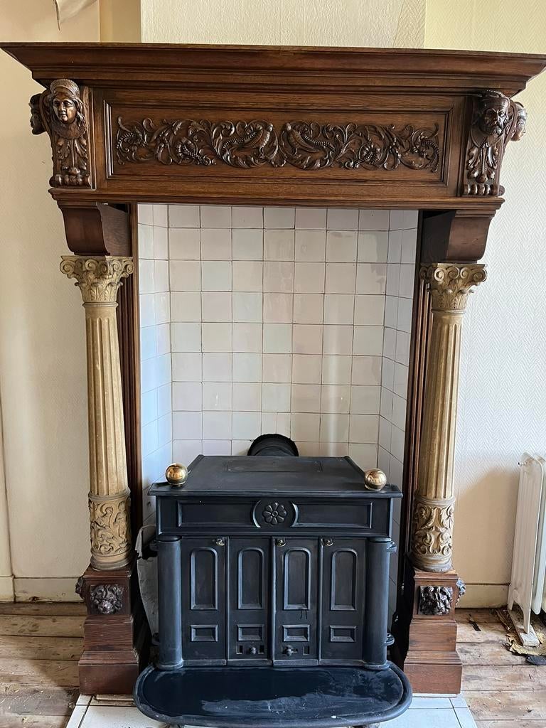 Prachtige antieke houten schouw, Ophalen, Zo goed als nieuw, Vrijstaande haard, Houthaard