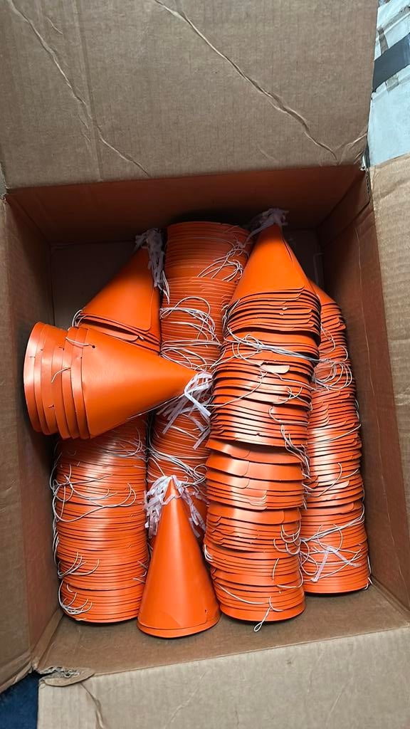 Koningsdag oranje hoedjes, Ophalen, Nieuw