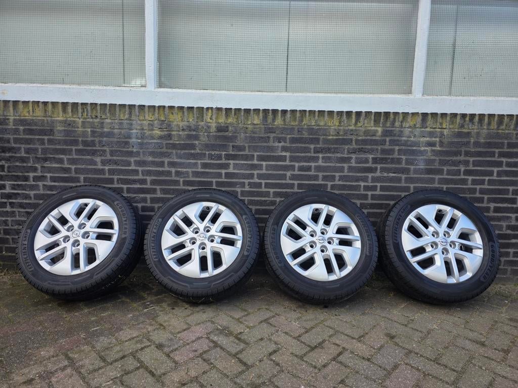 Originele 17 inch velgen/wielen voor een Opel Vivaro, Auto-onderdelen, Banden en Velgen, Velg(en), 17 inch, Ophalen of Verzenden