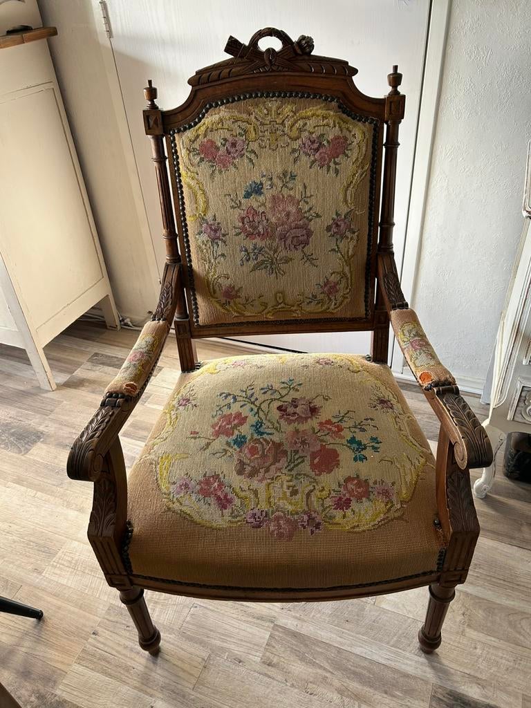 Antieke stoel, Antiek en Kunst, Antiek | Meubels | Stoelen en Banken, Ophalen