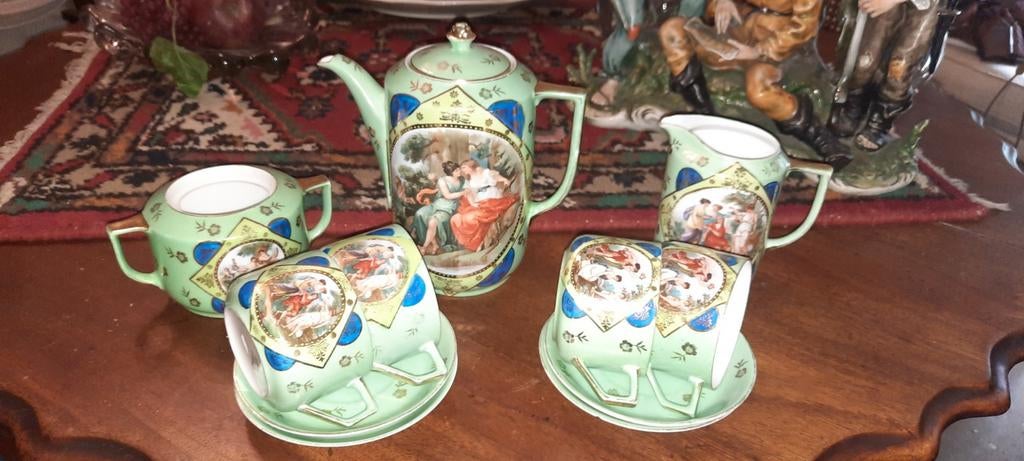 Prachtig romantisch Antiek Theeservies uit opoe.s woonwagen, Antiek en Kunst, Antiek | Servies compleet, Ophalen of Verzenden